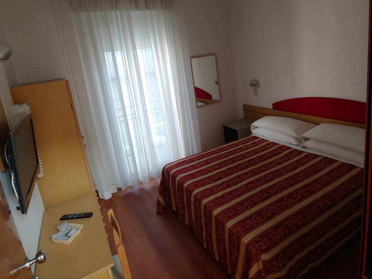 Hotel Angelus Rimini Luaran gambar