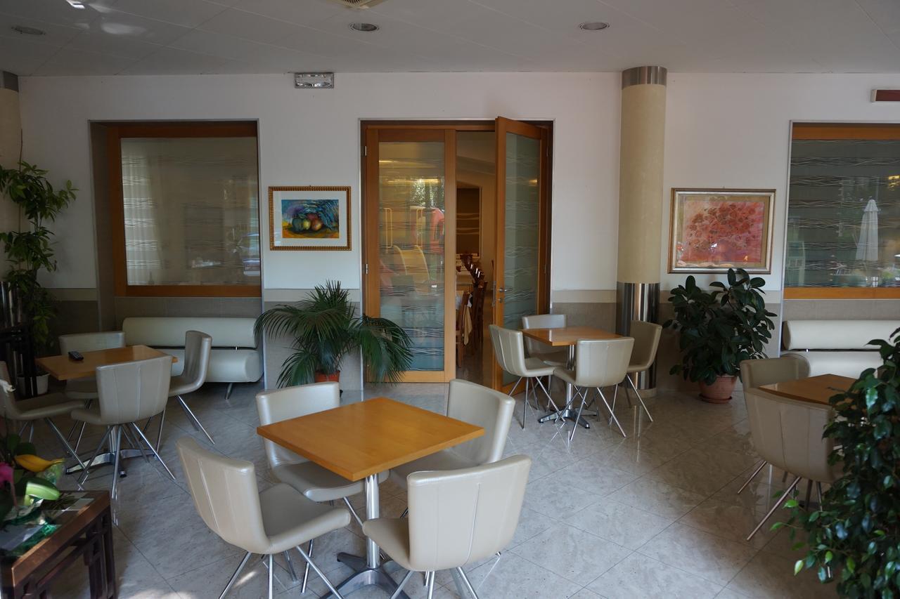 Hotel Angelus Rimini Luaran gambar